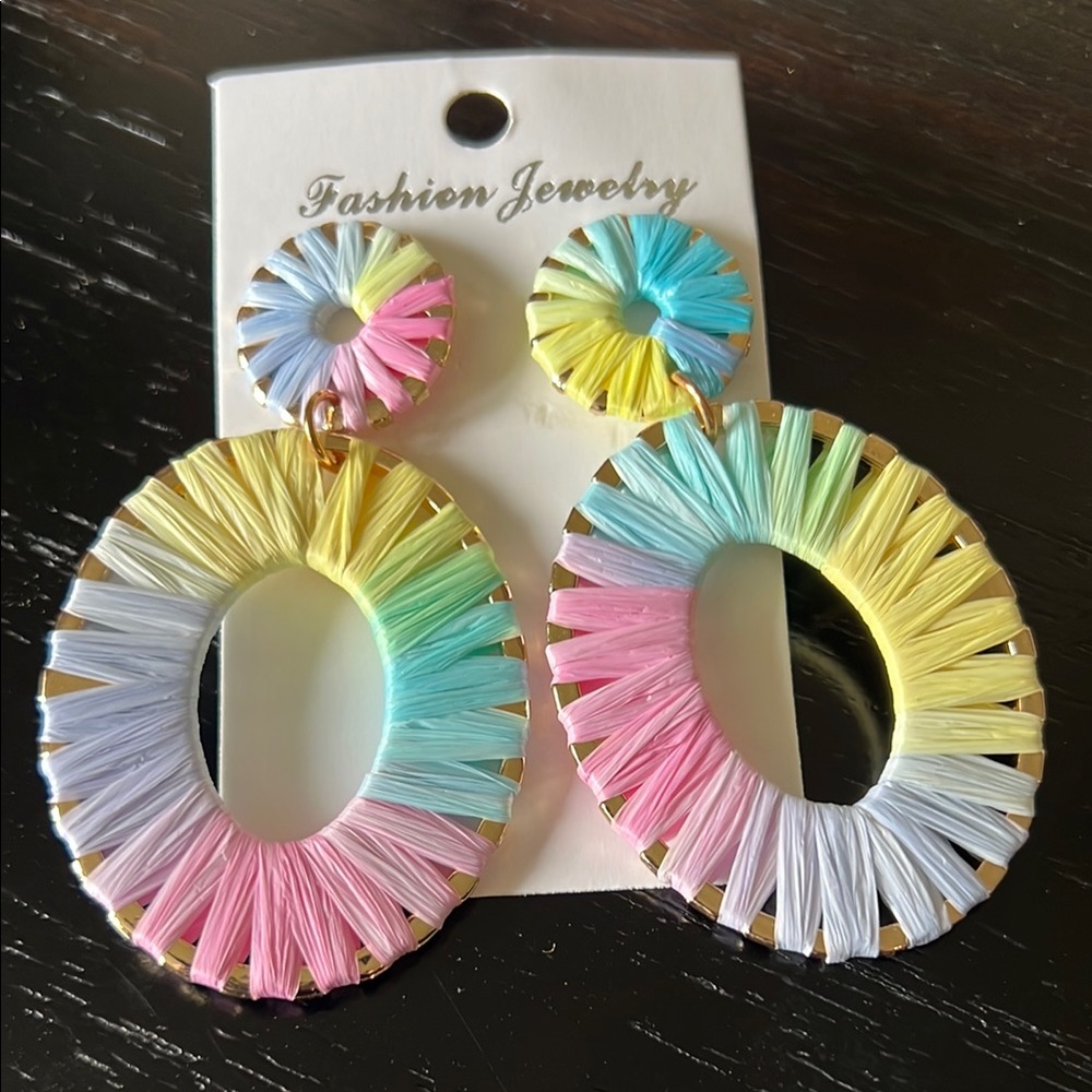 Colorful Woven Raffia Hoop Earrings-NWT